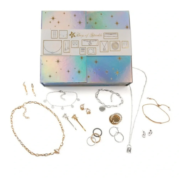 NWT 12 pieces of Jewelry in Gift Box - Picture 2 of 6